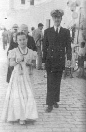 Con uniforme de marino, 1949