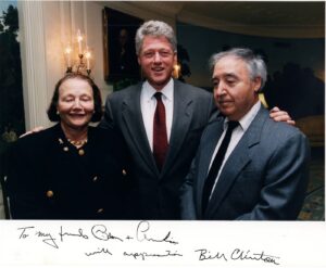 Con Bill Clinton (fotografía dedicada)